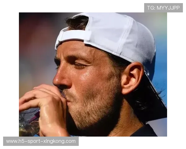 决赛前夕摩擦升级，两队火药味十足引全球关注